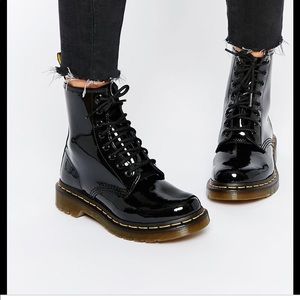 Dr martens 1460 8 eye patent shiny pvc vinyl